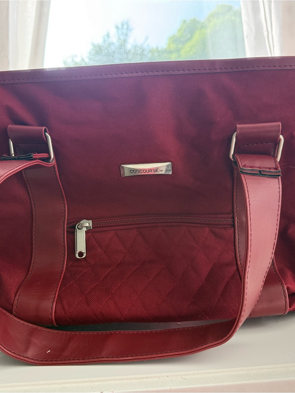 Women's Wine Red Tote Bag - Sleek Everyday Carry
